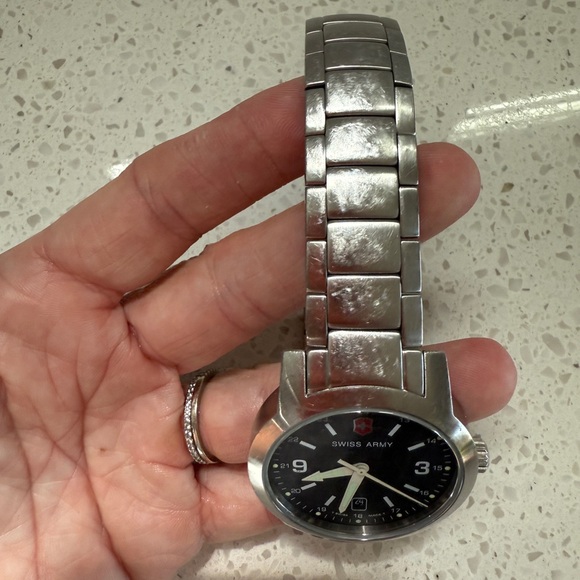 Swiss Army by Victoronix Stainless Steel Watch New Battery - Picture 10 of 11